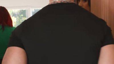 Zac Wild - Sarah Accidentally Invites One-Night Stand Over for Dinner, Leading to Passionate Fuck Session - BRAZZERS - veryfreeporn.com