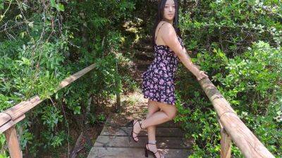 Hiker Interrupts Outdoor Photo Session - upornia.com