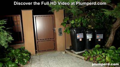 BBW Learns how to use a Cock Pump! by Plumperd - hotmovs.com