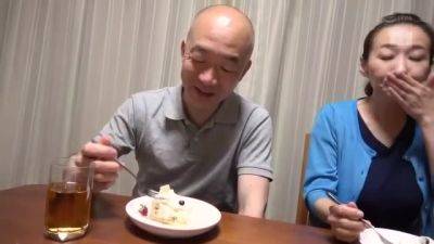 04064,Beautiful woman's lewd appearance - txxx.com