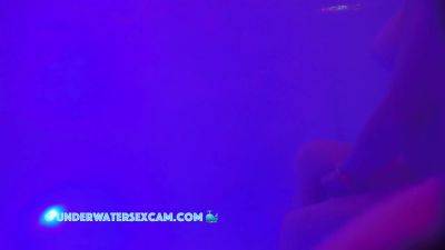 Horny Milf Really Enjoys Being Nude - hclips.com