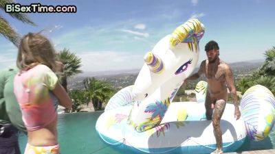 Pool bisexual threesome outdoor - hotmovs.com