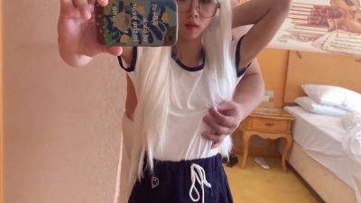 可爱女朋友这次戴上了假发镜前摸遍全身 3 Min - hclips.com