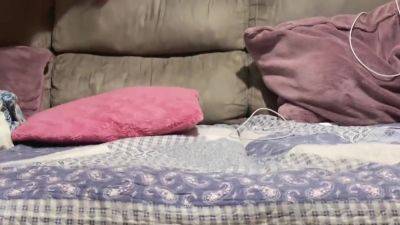 Fucked My Hot Stepsister Raw On The Family Couch While They Were Out And Came Inside - upornia.com - Brazil