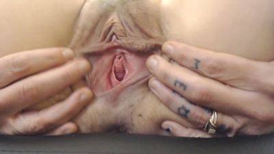 Abbys Gat Pussy Lips Gaping Stretching - upornia.com