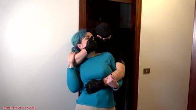 A Hot Game - hclips.com