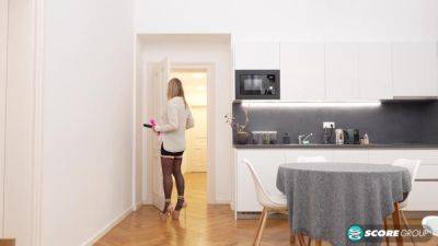 Victoria Nova: Table Top Anal Toy Show - hotmovs.com