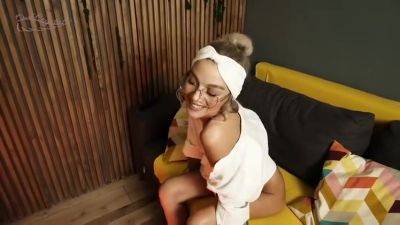 Forstyrret Mortal Kombat Spil Og Cum Pa Briller - Owl Crystal - upornia.com