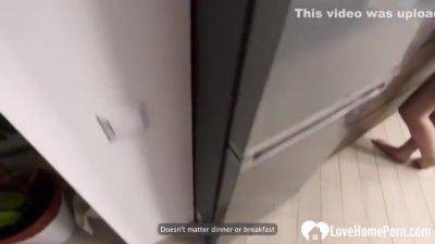 Roommate Helps Me Relax In Way - hclips.com - Russia