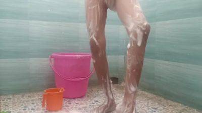 It Will Be Of Fun To Take A Bath With Cold Water - desi-porntube.com - India