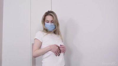 Zu Hause With Marie Duval - upornia.com