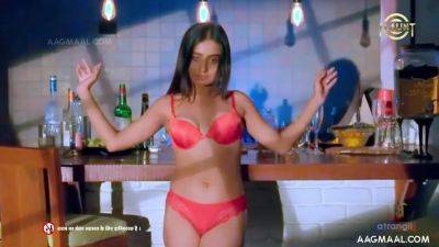 Priya Ray - Priya Ray, Simran Kapoor And Sapna Sappu In Stellar Priyanka Bold And Beautiful Flaunt Video - desi-porntube.com - India