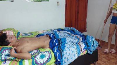 Tony Rick - Puta De Mi Madrastra Entra A Mi Habitacion Hacer Aseo Y Se Pone Cachonda 1parte 7 Min - hclips.com