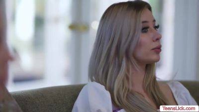 Teen 18+ Blonde Licks And Facesits Her Stepsister - upornia.com