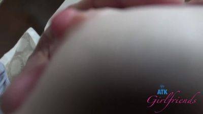 Virtual Vacation - Paris Wants Your Cock - hotmovs.com