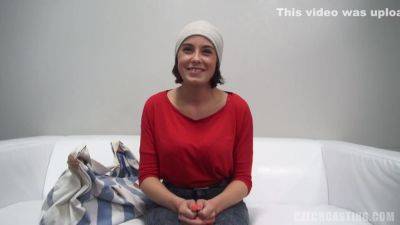 Brunette Babe Casting For Porn - upornia.com