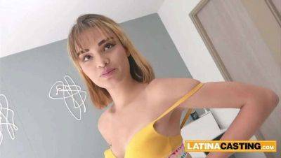 Steven Hard - Slim Inexperienced 18-Year-Old Colombian Sweetheart Experiences Fake Model Audition - veryfreeporn.com - Colombia