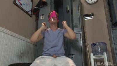 Cheerleader Laela Pryce uses strap-on to tame pervy coach - xxxfiles.com