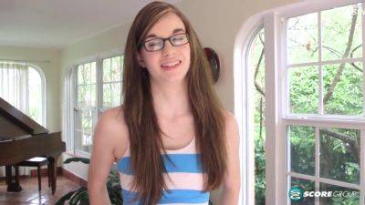 Gamer Facial - Tali Dova - hclips.com