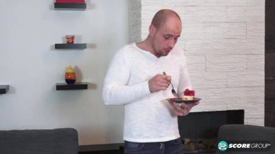 Anastasia Lux - Steve Q - Three on a Sex Spree - txxx.com