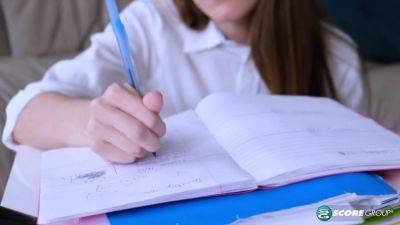 Mackenzie Mace - Just the Right Amount of Bush - txxx.com