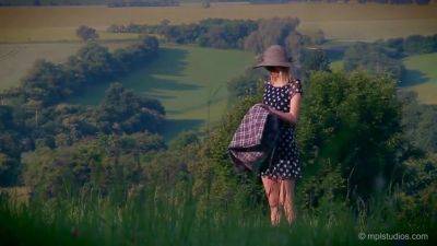 Mplstudios - Nastika - upornia.com