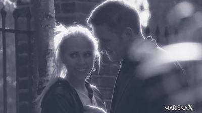 MARISKAX Carla Cox wants to ride that big cock - hotmovs.com