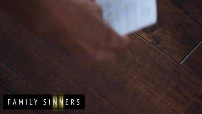 Alexis Fawx - Jake Adams - Alexis Fawx Discovers Jake Adams' Bonus for Banging MILFs, Demands Her Share - FAMILY Sinners - porntry.com