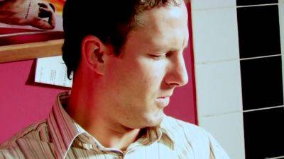 An Uninhibited Woman Loves To Take It In The Pussy - upornia.com