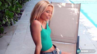 Jojo Austin In Outdoors And Pleasuring Herself - upornia.com - Austin