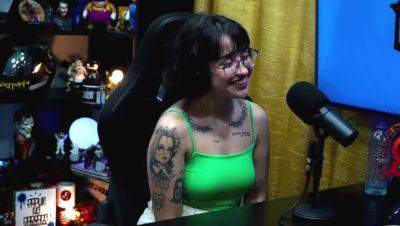 Martina Oliveira Flashes Her Natural Breasts During the Pápum no Barraco! Podcast, Leaving Ruan1001 in Awe - Full XV RED Version - xxxfiles.com - Brazil