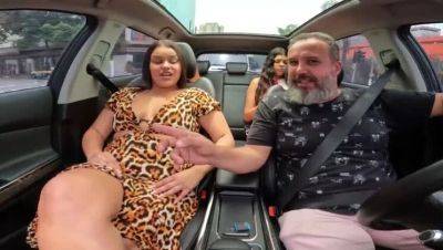 Newcomer Strips Down and Sucks in Car During Rush Hour - Maria Bittencourt - veryfreeporn.com - Brazil