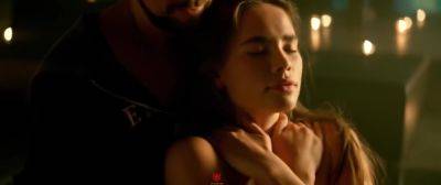 Getting Kinky - hclips.com