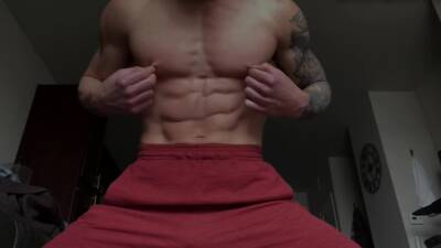 Ripped jock jerks dong before using toy - nvdvid.com