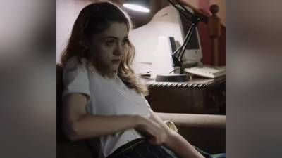 Nude Selfie Photos Leaked - hclips.com