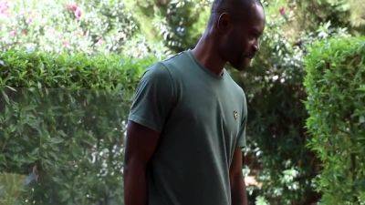 Gemma Stone In Wife In Bikini Fucks Bbc - hotmovs.com