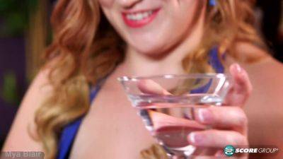 A Private Date - hotmovs.com