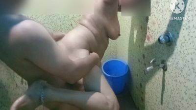 By Looking At Her Stepbrother In The Bathroom Stepsister Gets Fucked Very Hard. Sex - desi-porntube.com