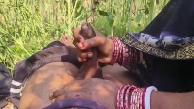 Desi India - Indian Desi Village Wife Ki Outdoor Hard Sex Viral Videos Bhaiya Bhabhi Ko Jungle Me Chut Chudai Kar Rahe Bur Ke Liye Devar Hind - desi-porntube.com - India