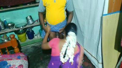 Howse Woner Having Sex In Tamil Aunty - Hindu Girl - desi-porntube.com