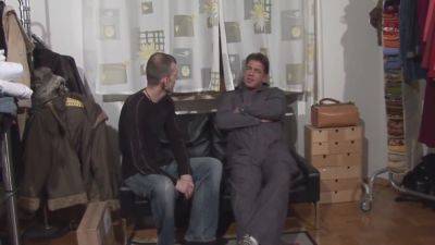 Short Hair Chick Is Getting Slammed By A Lucky Dude - hotmovs.com