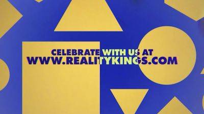 Brandi Love - Brandi Love instructs her friend's daughter Mandy Armani on proper threesome fucking & blowjob - sexu.com