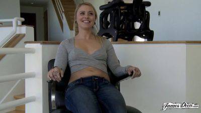 Cameron Canada Loves Getting Her Pussy Eaten - hotmovs.com - Canada - parish Cameron