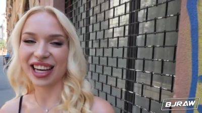 Vera Jarw And Romeo Mancini In Gets A Cum Brunch - hotmovs.com