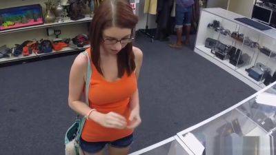 Jenny Gets Her Ass Pounded At The Pawn Shop - hotmovs.com
