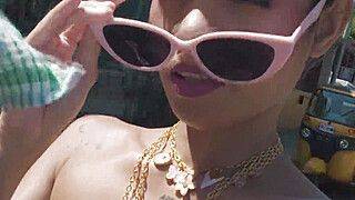 Oldest granpa ever with a dick that doesn't exist in humans world - ah-me.com