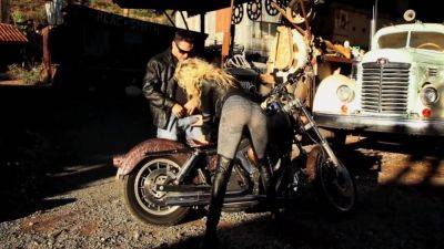 High Quality Sex - Daring With Nika Chanel - hotmovs.com