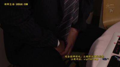 YWF241-JKLUKXADHO278076365 - hclips.com - Japan