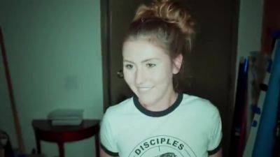 She Misses Her Boyfriend So Much And Goes For An Intense Fuck - hotmovs.com