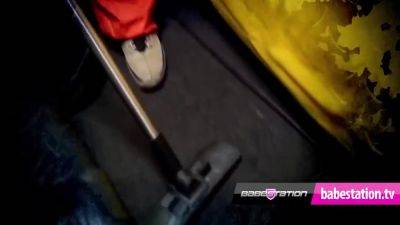 Kiki Minaj In The Dirty Cleaner Fucks - hotmovs.com